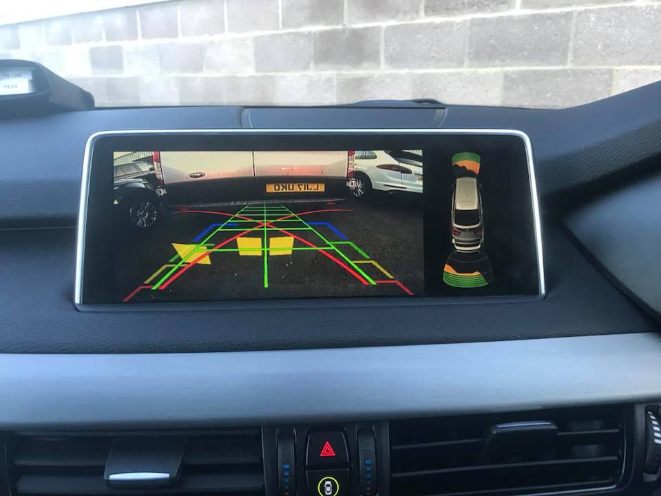 BMW reversing cam display
